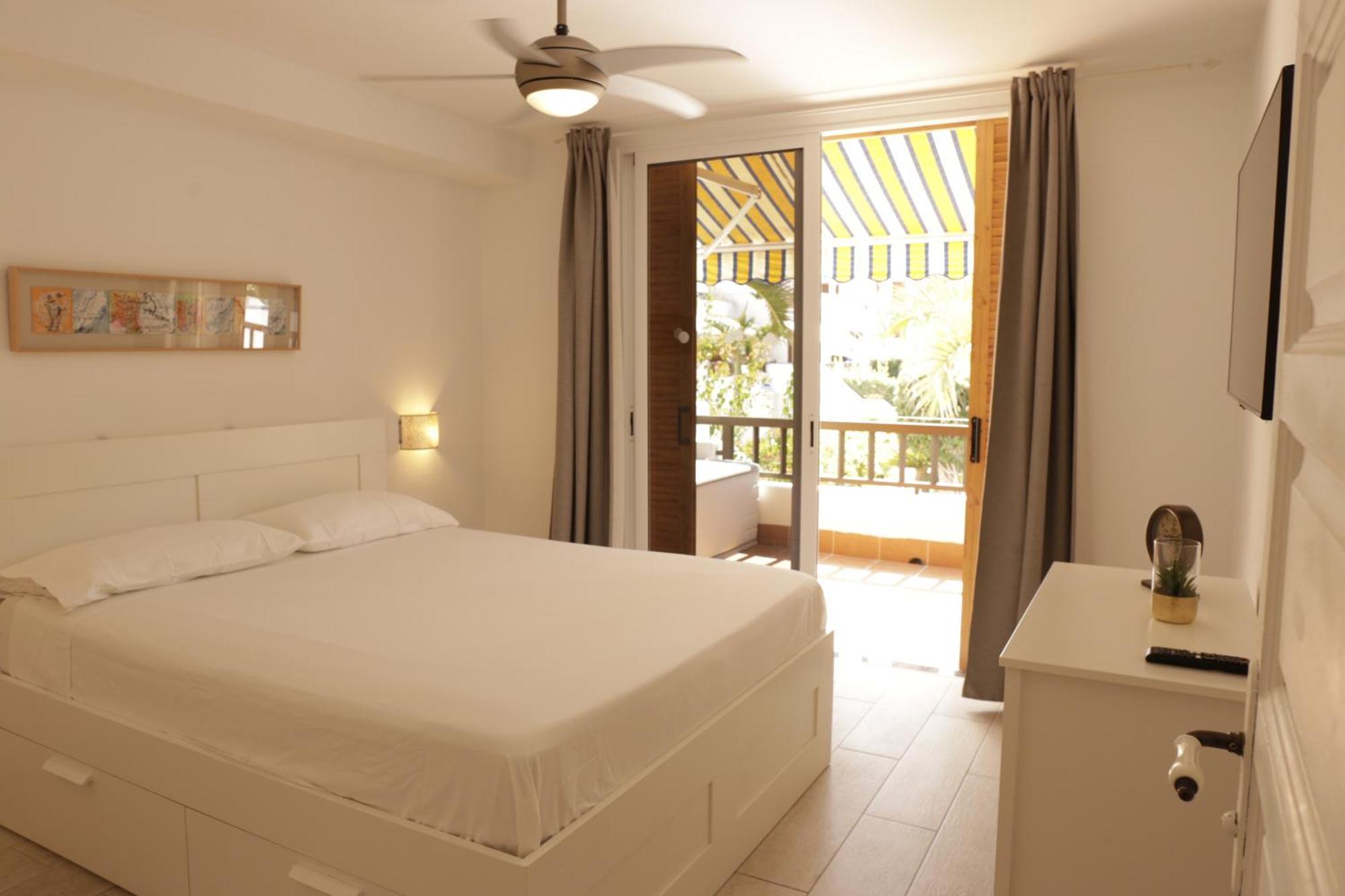 Parque Santiago 3 Luxery Apartment, Playa Las Americas, Arona, Tenerife ปลายาเดลาสอเมริกาส ภายนอก รูปภาพ